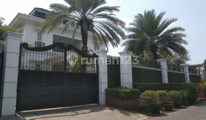 Dijual Rumah Mewah Exclusive dengan Private Pool SHM di Cirendeu, Ciputat Timur Tangerang Selatan Dijual Rumah Mewah Exclusive dengan Private Pool SHM di Cirendeu, Ciputat Timur Tangerang Selatan