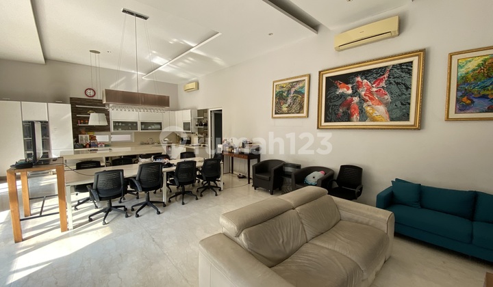 Dijual Rumah, Kantor dan Ruang Usaha Siap Pakai SHM Luas di Prapanca Raya Jakarta Selatan 2