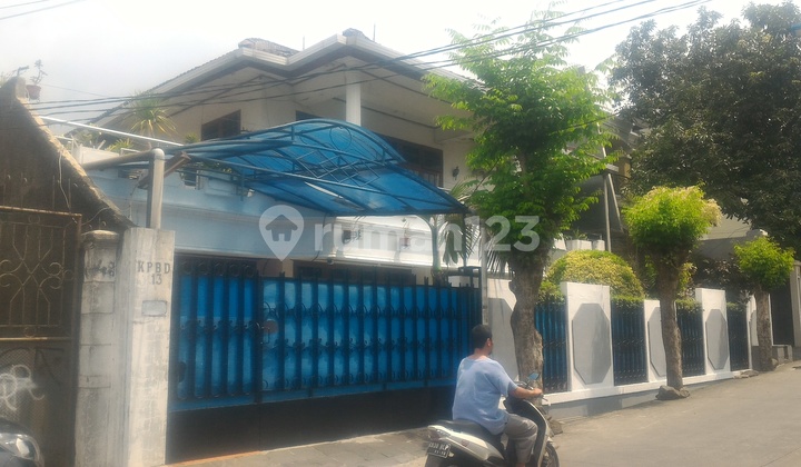 For Quick Sale: Spacious, Affordable 2-Story House with SHM in South Sukabumi, Kebon Jeruk, West Jakarta 2