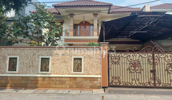 Dijual Cepat Rumah Cantik Terawat Murah SHM 2 Lantai di Bintaro Permai Pesanggrahan Jakarta Selatan