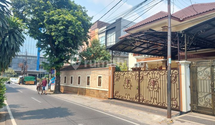 Dijual Cepat Rumah Cantik Terawat Murah SHM 2 Lantai di Bintaro Permai Pesanggrahan Jakarta Selatan