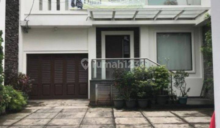 Rumah 2 Lantai di Jalan Utama Hos Cokroaminoto Gondangdia Menteng Jakarta Pusat 1