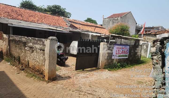 Dijual Tanah Dan Bangunan Lama Murah Untuk Investasi atau dijual kembali di Cipulir, Kebayoran Lama Jakarta Selatan 1