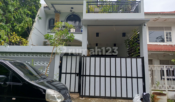 Dijual Cepat Rumah Cantik Murah 2 Lantai SHM di Kedoya Selatan Kebon Jeruk Jakarta Barat Dijual Cepat Rumah Cantik Murah 2 Lantai SHM di Kedoya Selatan Kebon Jeruk Jakarta Barat