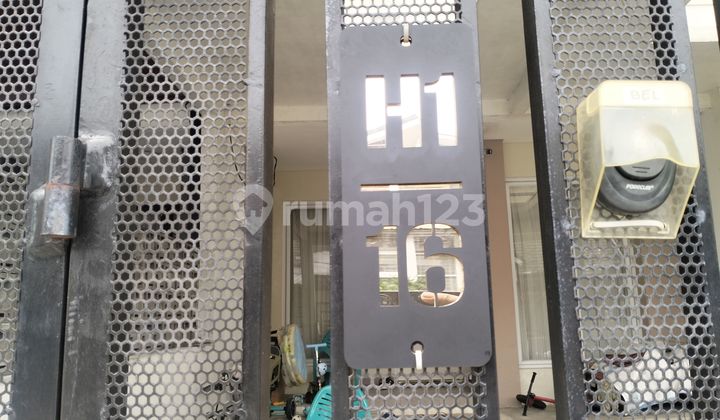 For Sale Fast Good Cheap House SHM 2 Floors in Cendana Residence Housing Complex Pondok Benda Pamulang, South Tangerang 2