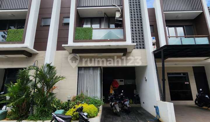 For Sale Fast Beautiful House in Harjamukti Housing Complex, Cimanggis Depok