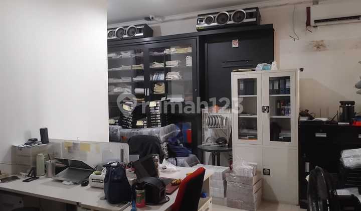 For Quick Sale: House, Shop, Business Space, and Office in Sentosa Raya Mekarjaya, Depok City. 2