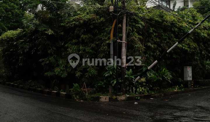 Dijual Cepat Rumah Strategis Mewah SHM di Taman Radio Dalam Jakarta Selatan