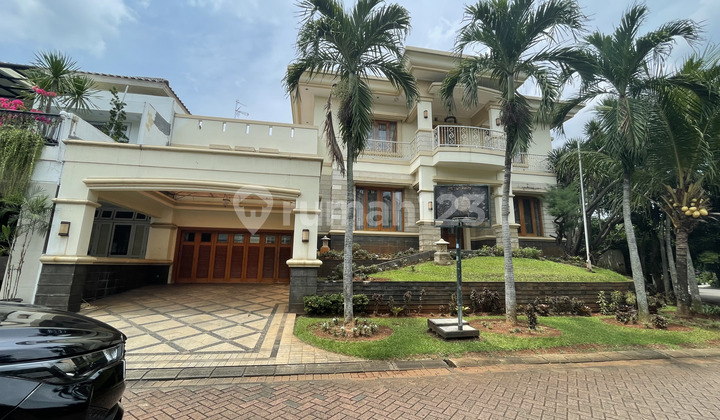 Dijual Cepat Rumah Cantik Mewah 2 Lantai SHM di Komplek Perumahan Puri Sriwedari Harjamukti Cimanggis Kota Depok