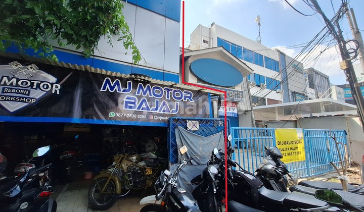 For Quick Sale: House & Business Space with SHM in Bungur, Kebayoran Lama, South Jakarta For Quick Sale: House & Business Space with SHM in Bungur, Kebayoran Lama, South Jakarta