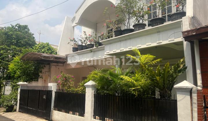 Dijual Cepat Rumah Cantik Murah 2 Lantai SHM di Sumur Batu Kemayoran, Jakarta Pusat 2