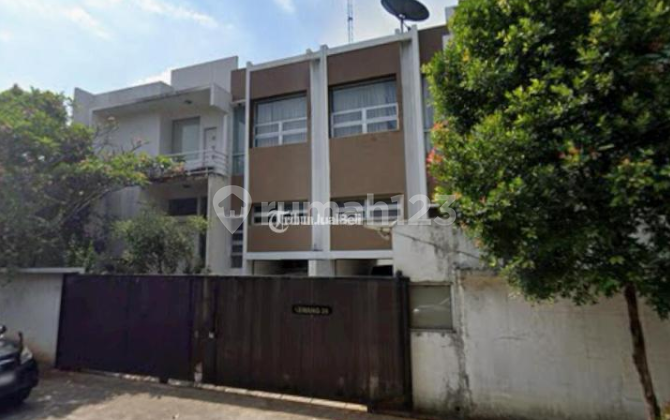 Dijual Cepat Rumah Strategis dengan Kolam Renang Sangat Murah SHM di Duren Tiga Jakarta Selatan
