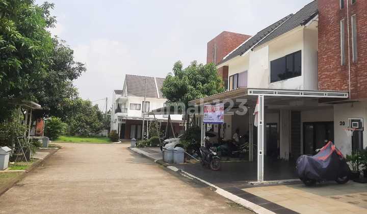 For Quick Sale 2-Storey Cluster House with SHM in Vida Housing, Bekasi 2
