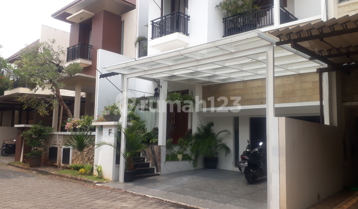 Dijual Cepat Rumah Bagus Murah SHM 2 Lantai di Komplek Mutiara Pejaten Barat Jakarta Selatan