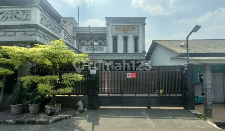 Dijual Cepat Rumah Luas Bagus SHM 2 Lantai di Pamulang Timur Tangerang Selatan 2