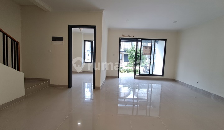 Rumah Baru dengan Attic Room di Cluster Leonora Gading Serpong 2