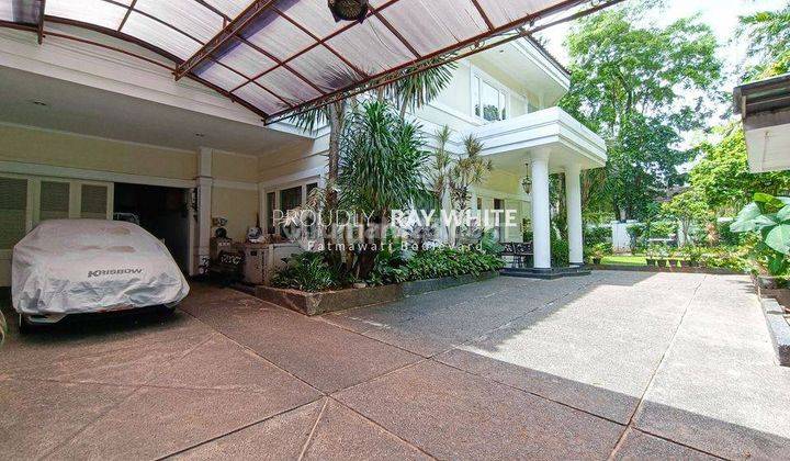 Rumah Asri di Area Strategis Prime Area Kebayoran Baru 2