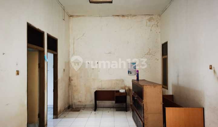 Rumah Vikamas 1, Rumah Tua, 1 lantai, cocok untuk Gudang/Home Industry/Rumah, Siap Pakai!