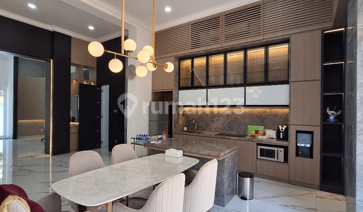 FOR SALE LUXURY HOUSE IN PIK 1 Size 15x23, 4BR, 3 Floors, FURNISHED WITH FULL GRANITE FLOORING, Spacious Rooms & Sturdy Building READY TO OCCUPY!