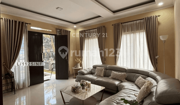 2-Story Comfortable House Ready to Occupied, Strategic Location in Setraduta Bandung