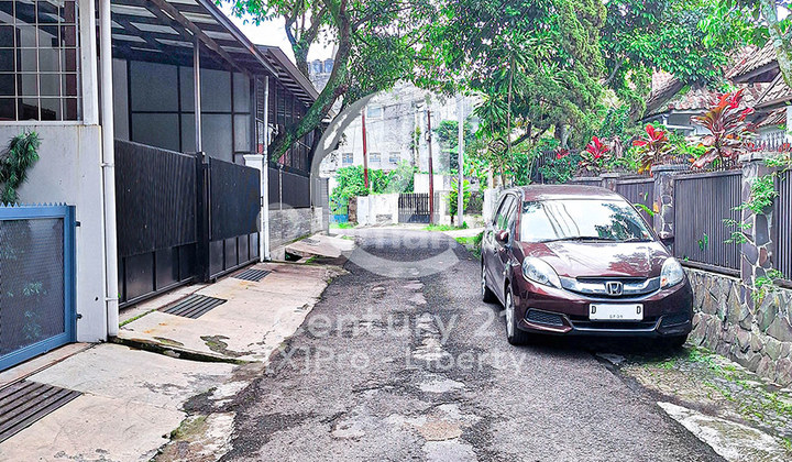 Bdg.u-023 | 2-Story House, Wing R.E. Martadinata K.Bdg, Strategic Location 2