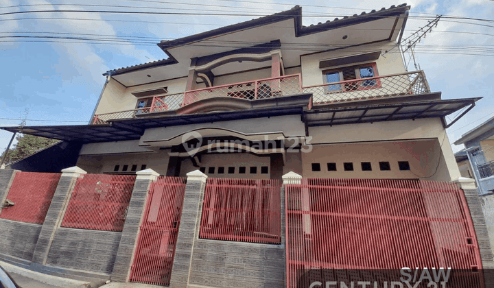 RUMAH MEWAH DI VILLA ASRI BANDUNG TIMUR 1