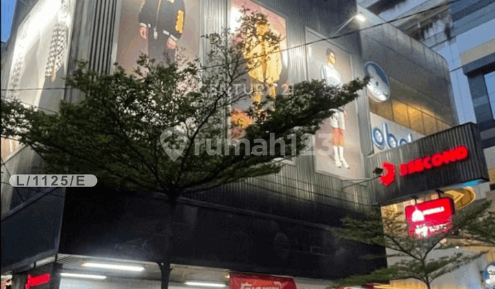 Ready-to-Use Strategic Commercial Building in the Center of Bandung City 1