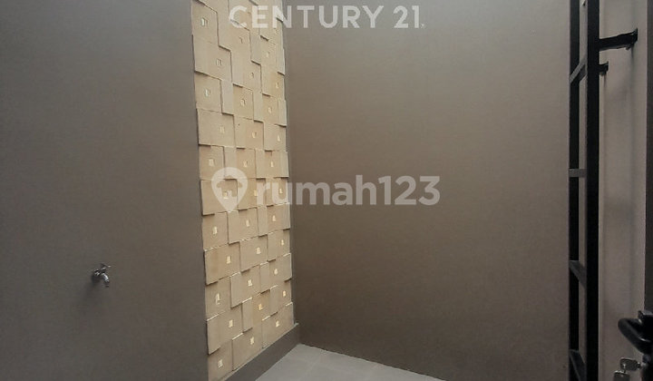 Rumah Baru 2 Lantai SHM di Taman Kopo Indah 1 Bandung 2