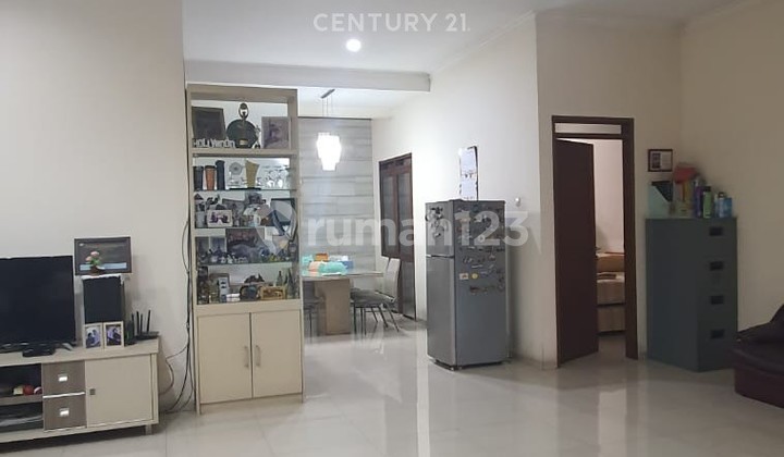 Rumah Mewah Nyaman Siap Huni di Taman Holis Indah 2 Bandung 2