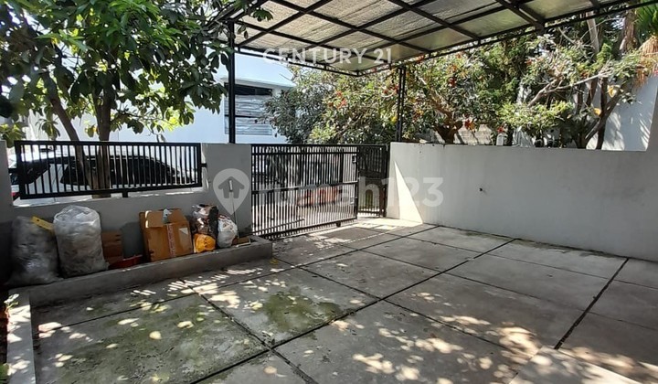Rumah Bagus Siap Huni Semi Furnished di Taman Kopo Indah, Bandung 2