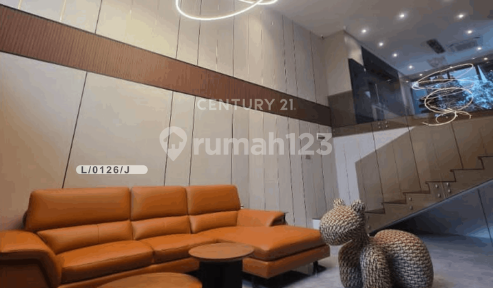Dijual Rumah Baru Furnished di Sayap Setrasari Luxury Bandung Dijual Rumah Baru Furnished di Sayap Setrasari Luxury Bandung
