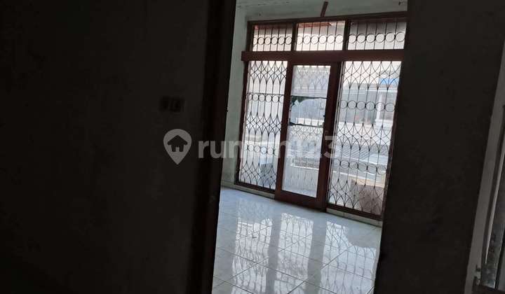 Rumah Besar Murah Taman Holis Indah Bandung 2