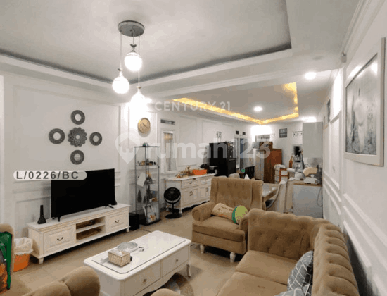 Ready-to-Occupy Comfortable and Strategic House in Permata Buah Batu, Bandung 1