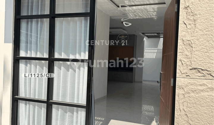Rumah Bersih Nyaman Siap Huni Lokasi Strategis di Tki 2 Bandung