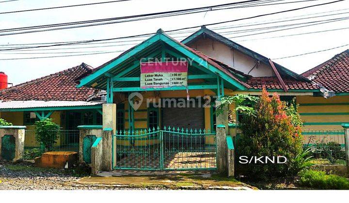 Rumah Pinggir Jalan Raya Situraja Sumedan 1