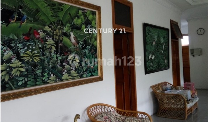 Luxurious 2-Storey House with SHM on Jl Babakan Jeruk, Sukajadi, Bandung 2