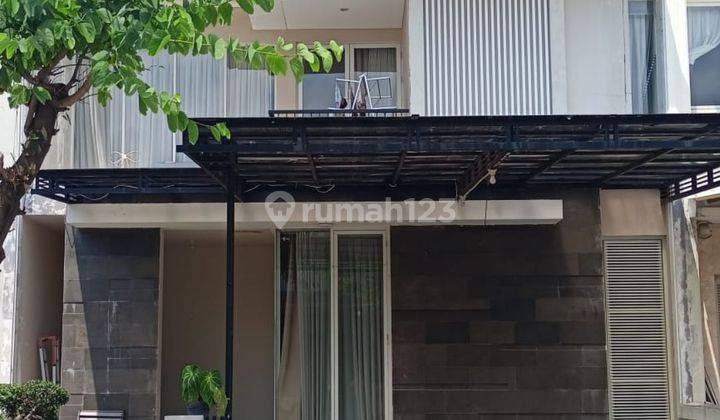 Rumah 2 Lantai minimalis modern Bagus di Royal residence  1