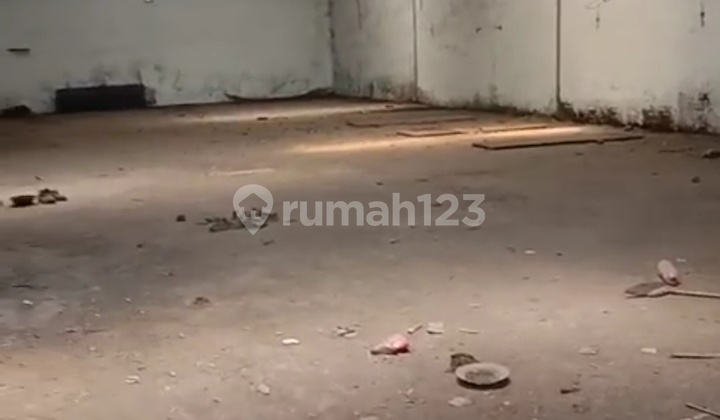 For Sale: Ready-to-Use Warehouse in Legundi, Gresik