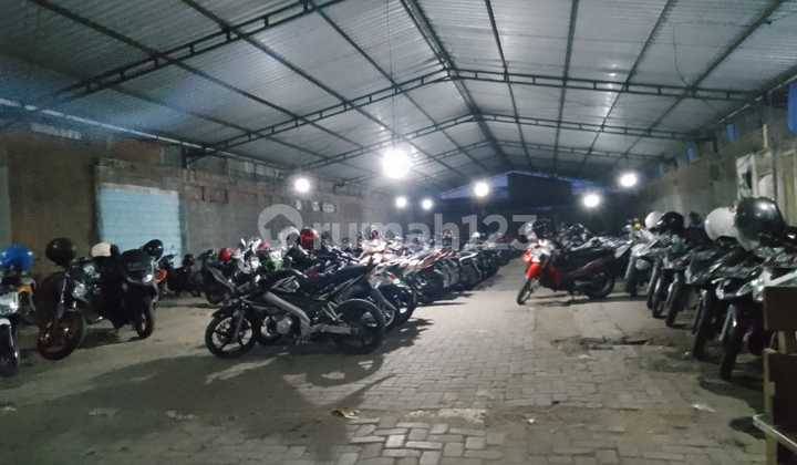 For Sale, Still Active Business Location in Arjosari, Malang