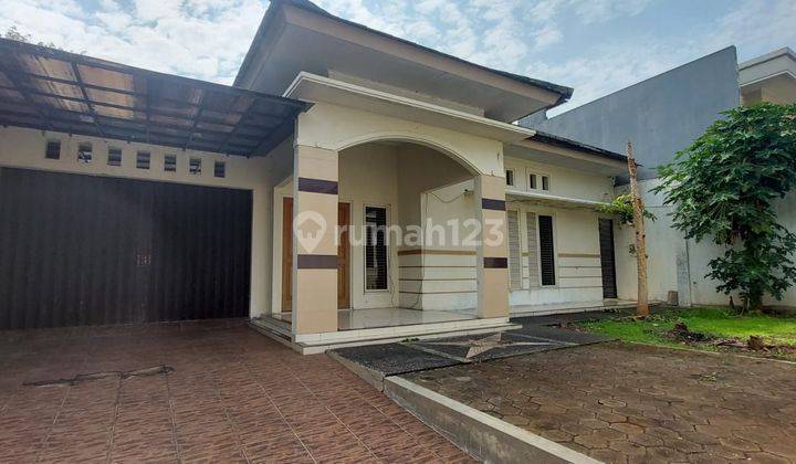 Di jual Rumah di BSB city 1