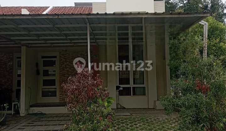 House in Graha Padma Cluster Avonia 1