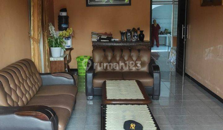 Di Jual Rumah  Cocok Untuk Usaha Shm 2