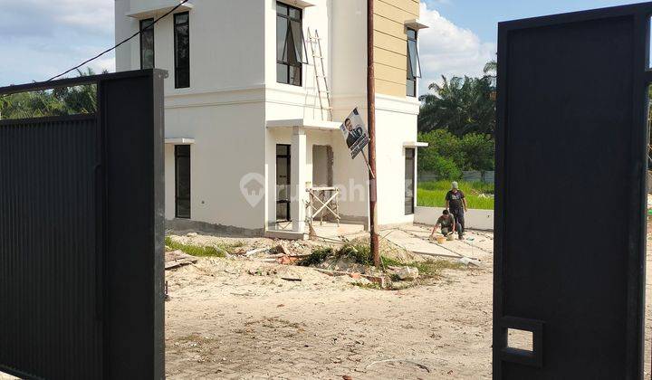 Rumah 2 Lantai Area Perkotaan Pekanbaru Surat SHM 2