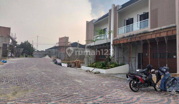 Rumah 2 Lantai Tengah Kota jl.Arifin Ahmad 2