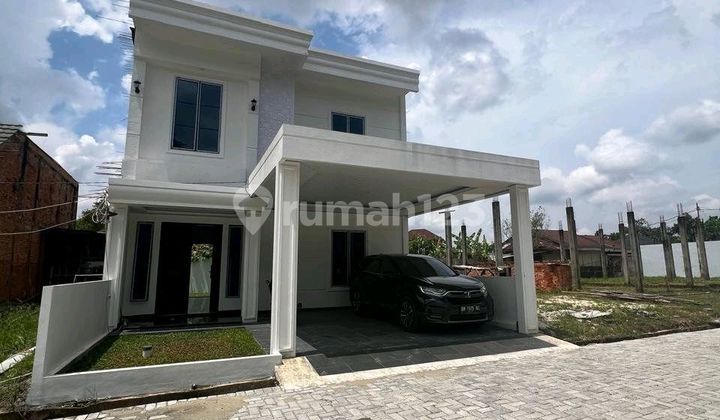 Luxury 2-Story House Location Gobah 1