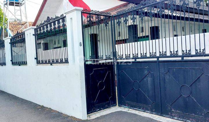 Rumah Sekitar Bisnis Percetakan Jl Baru Kebayoran Lama 1