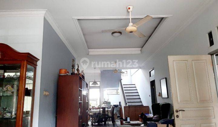 Rumah 2 Lantai SHM S.Sambas Kebayoran Baru Jskarta Selatan 2