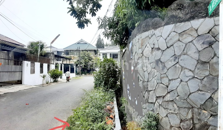 Tanah Hook Shm Depan Taman @ Taman Kedoya Res. Jakarta Barata.