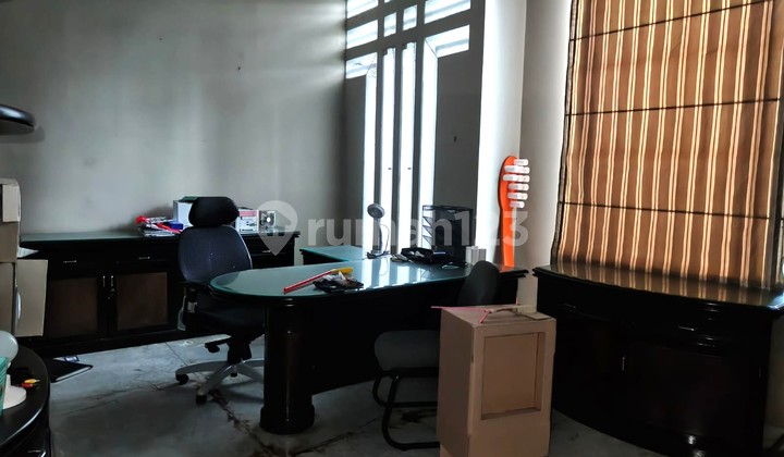 Rumah, 2 Lantai, SHM, di Green Garden Jalan Boulevard Lebar 4 Mobil