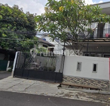Rumah Bagus Semi Furnished SHM Kepa Duri, Jakarta Barat Hook